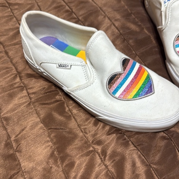 Vans Pride Edition White Slip-On with Multicolor Heart - Picture 2 of 5